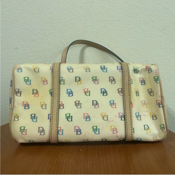 Dooney & Bourke Handbags - Dooney & Bourke
Cream Tan Shoulder
Bag Leather Trim Coated
Monogram Rainbow